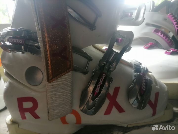 Горнолыж. ботинки 23; 24 и детские 253 ммм по 3500