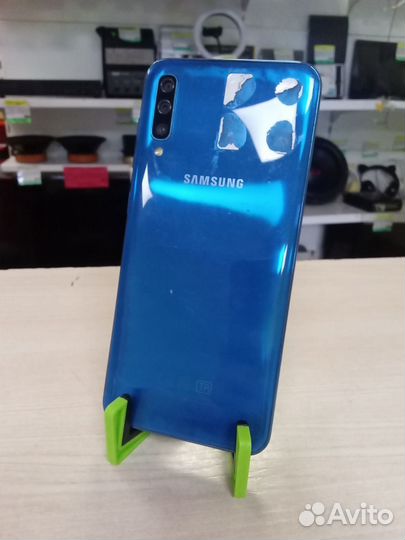 Samsung Galaxy A50, 4/64 ГБ