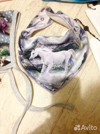 Новые Molo шапки, чепчик и манишка