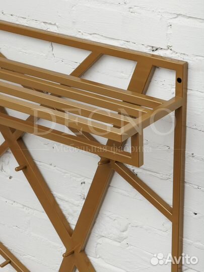 Вешалка настенная металлическая в прихожую