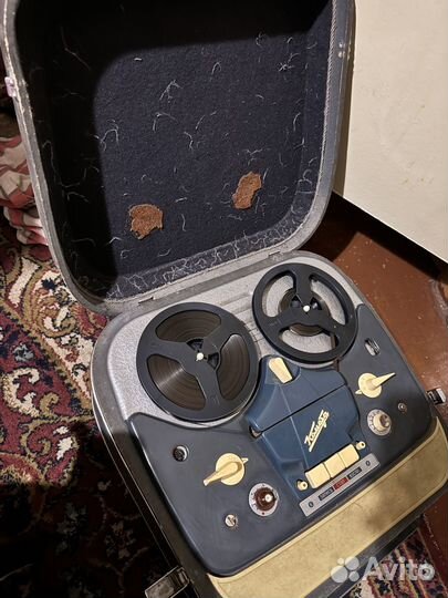 Проигрователь комета