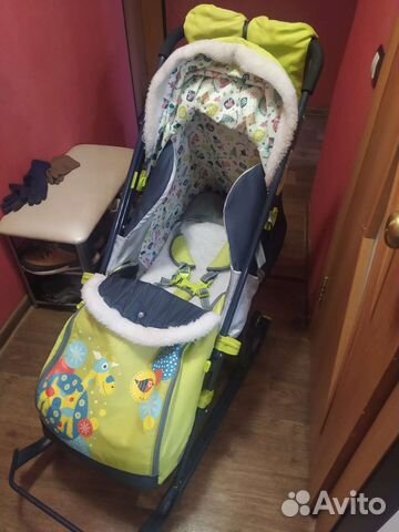 Детские санки на колесах, переключаются на лыжи