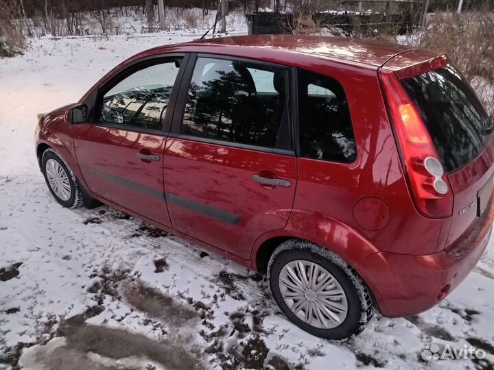 Ford Fiesta 1.4 AMT, 2008, 158 000 км