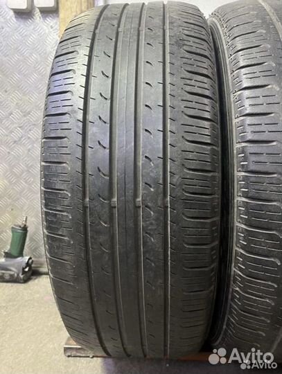 Goodyear EfficientGrip SUV 4x4 225/55 R19 99V