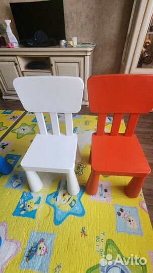 Детский стол и 2 стула бу IKEA