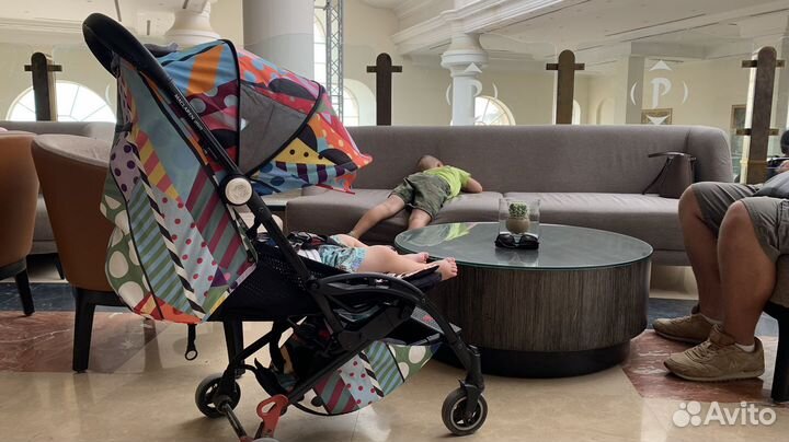Коляска maclaren atom
