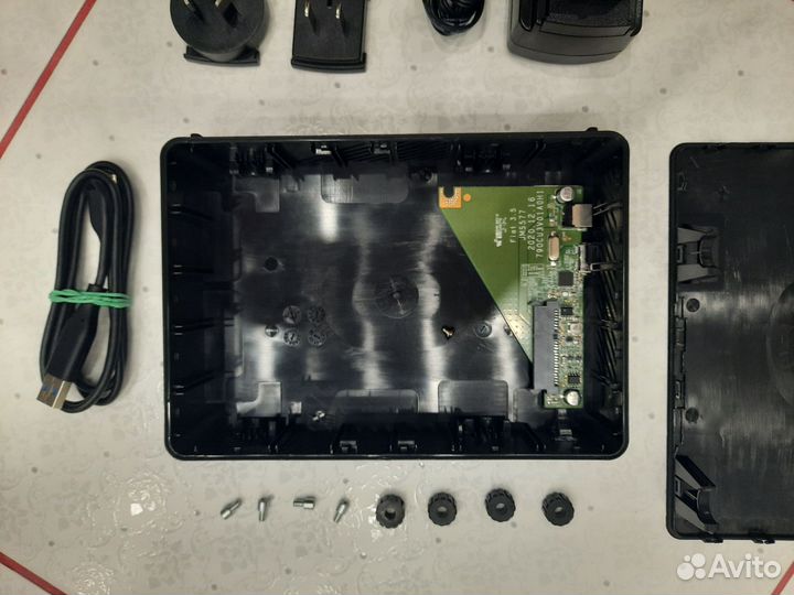 Внешний бокс Seagate 2.5 и 3.5 для диска HDD