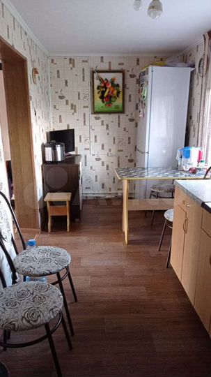 Дом 33 м² на участке 9,3 сот.