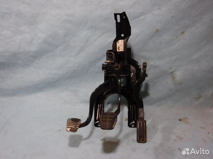 Педаль газ тормоз сцепление Amulet A15 Амулет А15