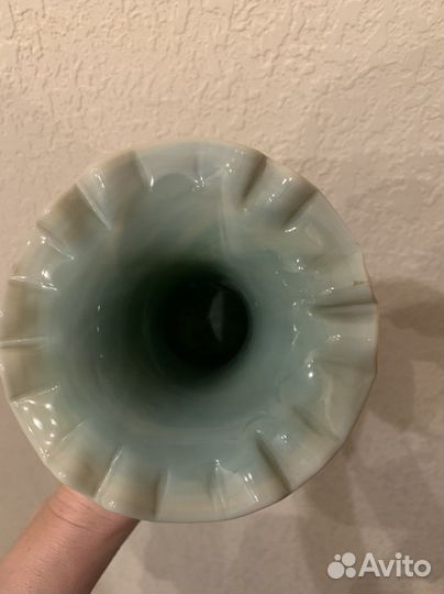 Ваза завод Красный май стекло СССР, лебеди