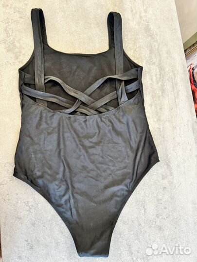 Купальник 48 и шапочка