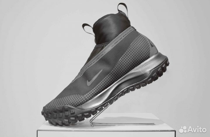 Nike ACG Mountain Fly (41/42, Всесезон)