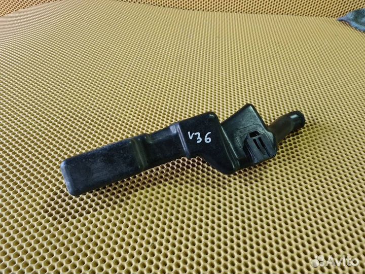 Резонатор воздушного фильтра передний правый