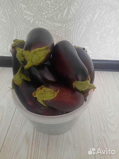 Овощи домашние,свежие (перец,баклажаны)