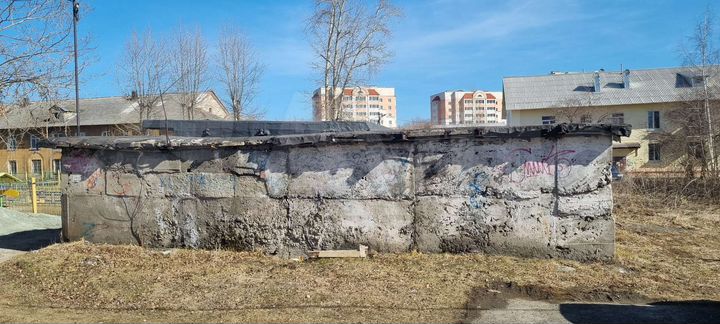 Гараж, > 30 м²