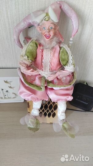 Фарфоровая игрушка