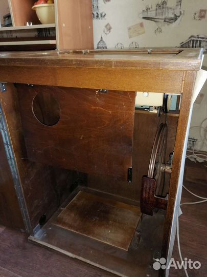 Швейная машина чайка