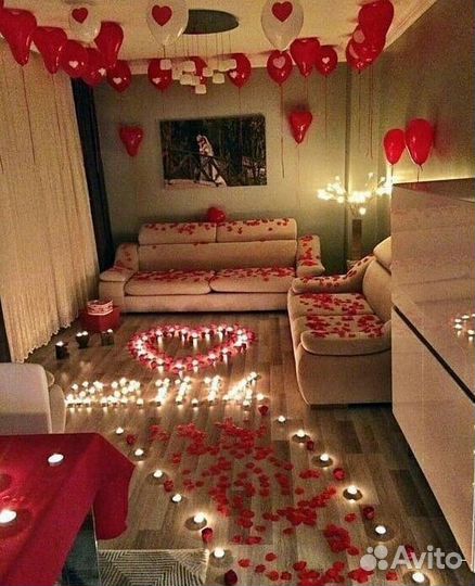 Лепестки роз