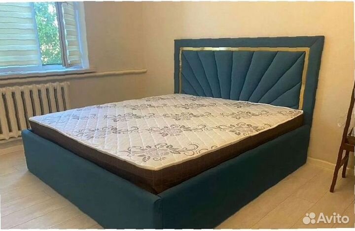 Мягкая кровать с подъемным механизмом