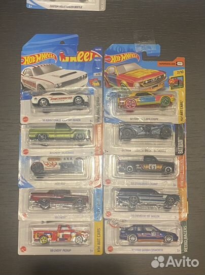 Hot wheels по 250