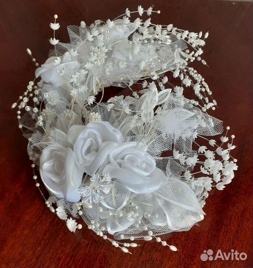 Свадебный венок невесты