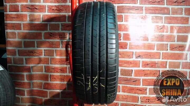 Pirelli P Zero PZ4 235/45 R20