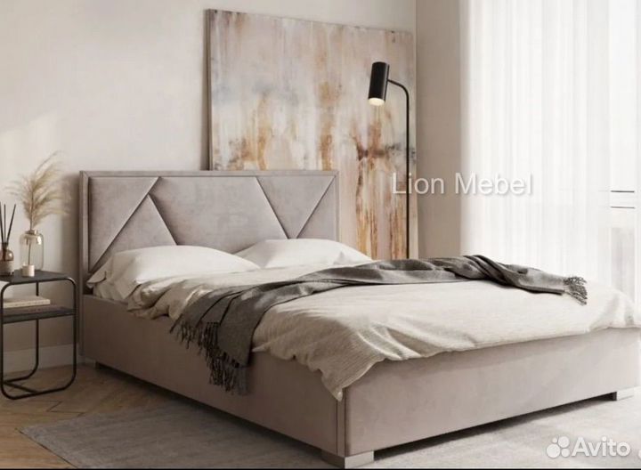 Кровать двухспальная с подьемным механизмом