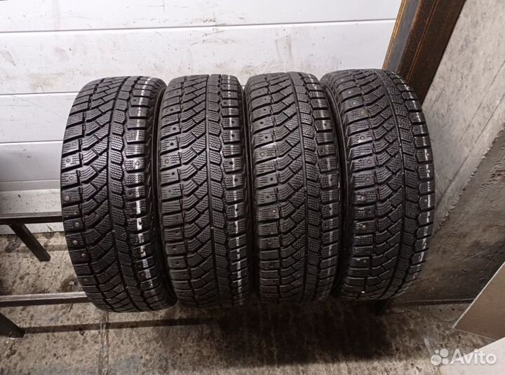 Viatti Brina Nordico V-522 185/60 R15 98W