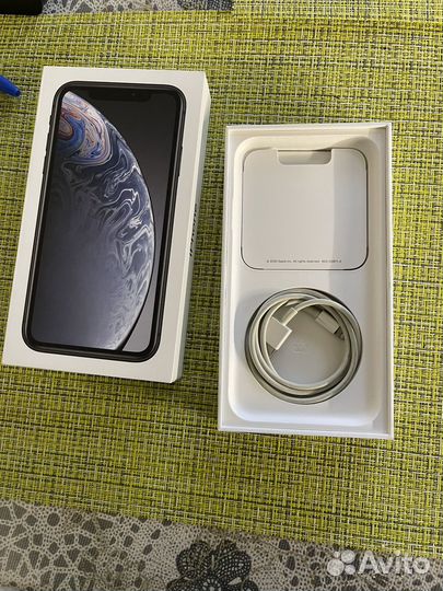 iPhone Xr, 64 ГБ
