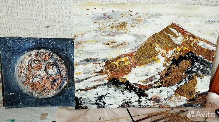 Интерьерная картина масло с горами. Золотом