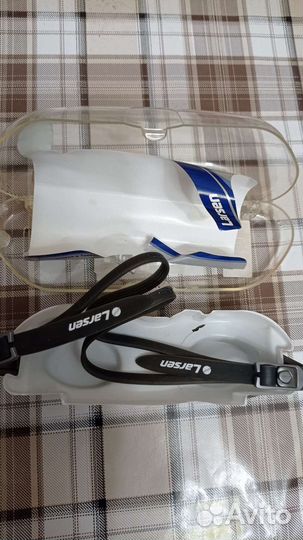 Очки для плавания