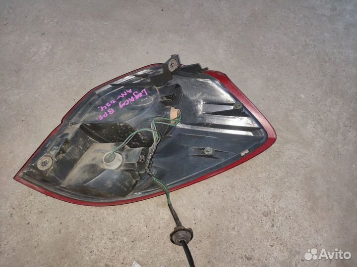 Фонарь задний левый Subaru Legacy 4