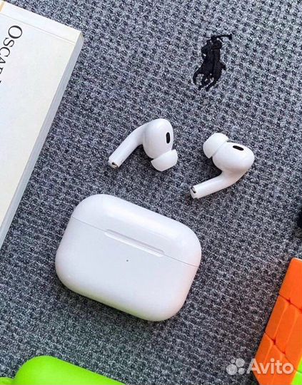 AirPods Pro с шумоподавлением