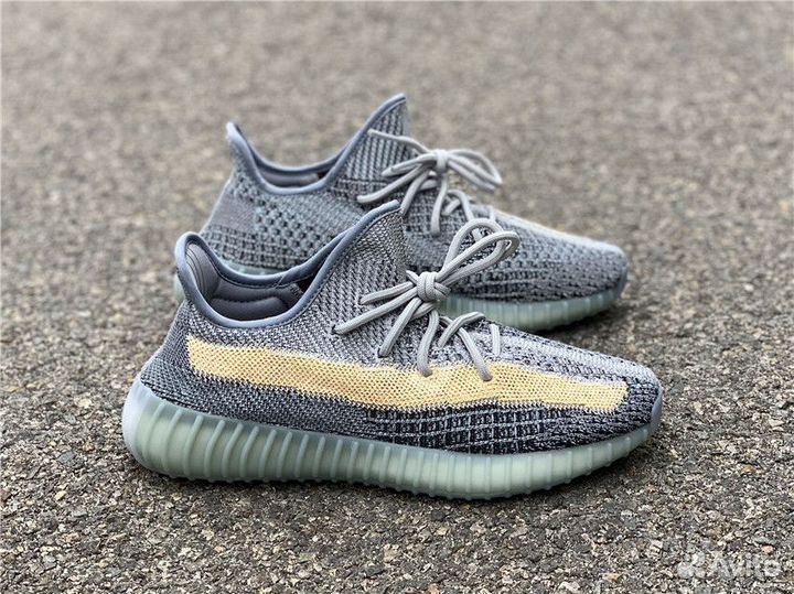 Кроссовки Adidas Yeezy Boost 350 V2 Ash Blue