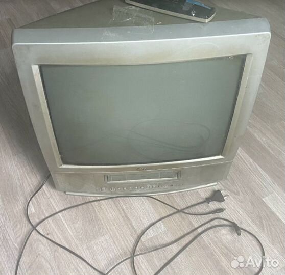 Продам телевизор lg