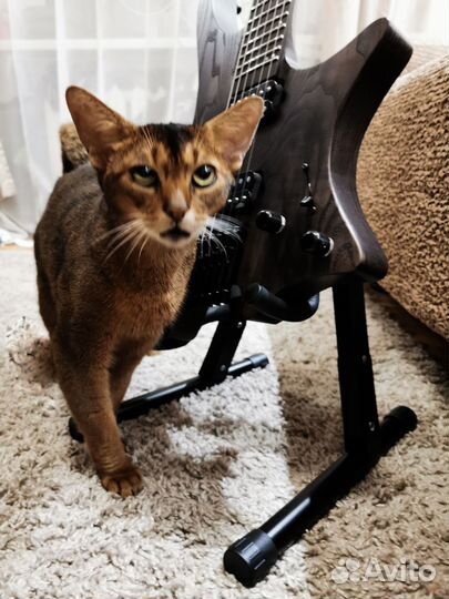 Стойка для headless (безголовой) гитары