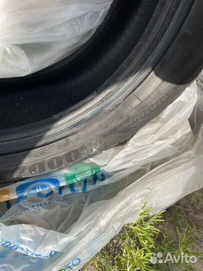 Goodyear Ultragrip Ice Arctic 235/50 R18