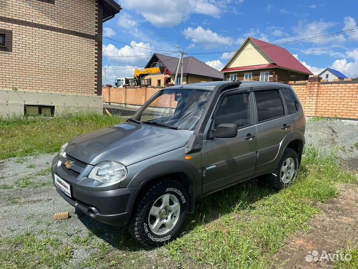 Chevrolet Niva 1.7 МТ, 2010, 122 306 км