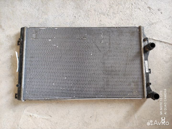Радиатор охлаждения 5k0212253d