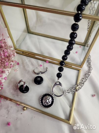 Украшения из натуральных камней жемчуга бисера