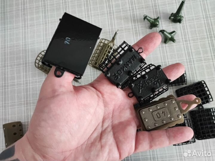 Кормушка фидерная