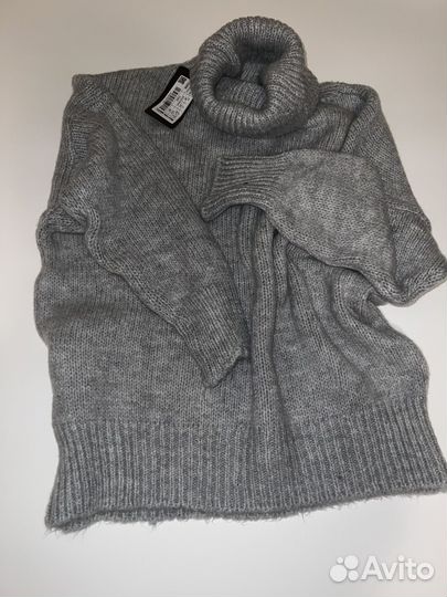 Свитер женский