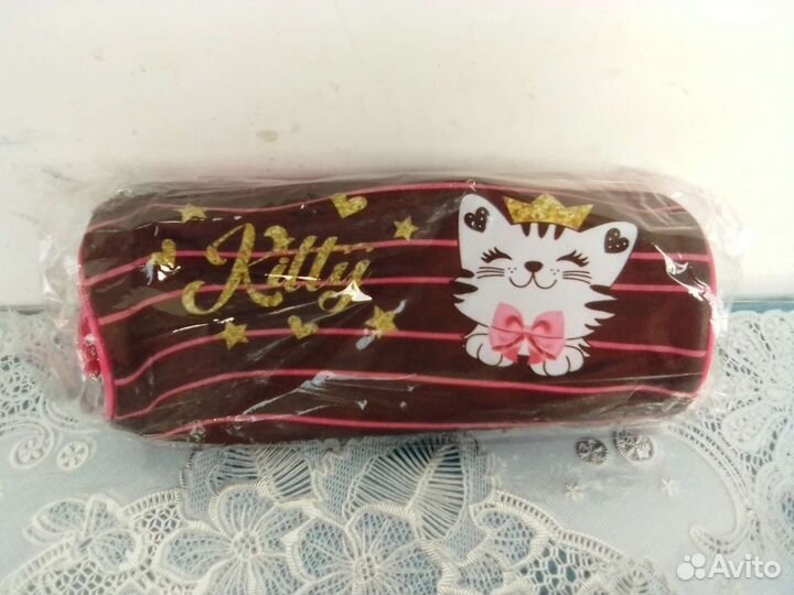 Пенал Kitty. Школа