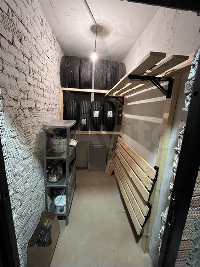 Машиноместо, 10 м²