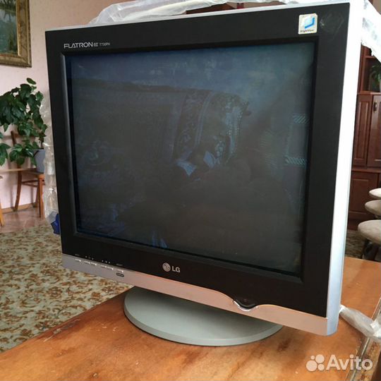 Компьютер LG Flatron ez