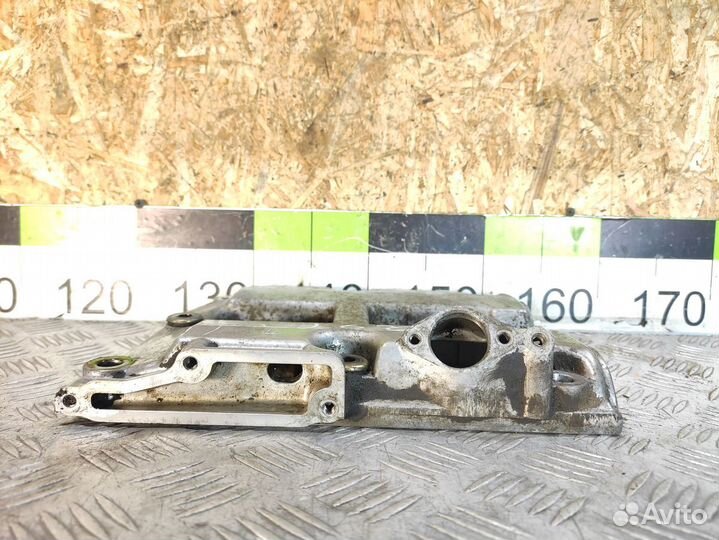 Крышка клапанная Subaru Forester S11