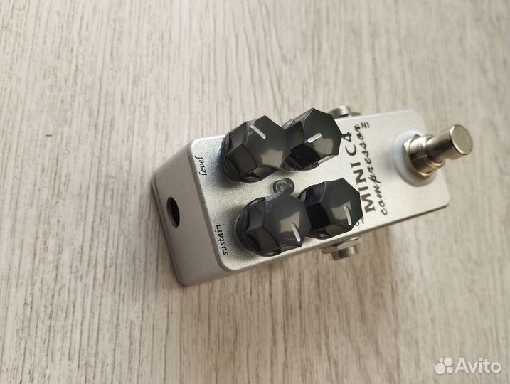 Гитарный компрессор mini C4 от Mosky