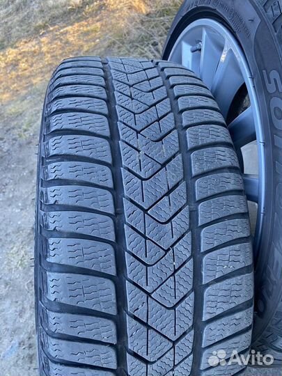 Pirelli Winter Sottozero 3 245/40 R19 98V