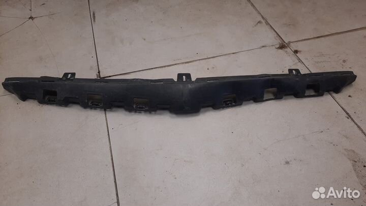 Кронштейн переднего бампера Mercedes-Benz C-class