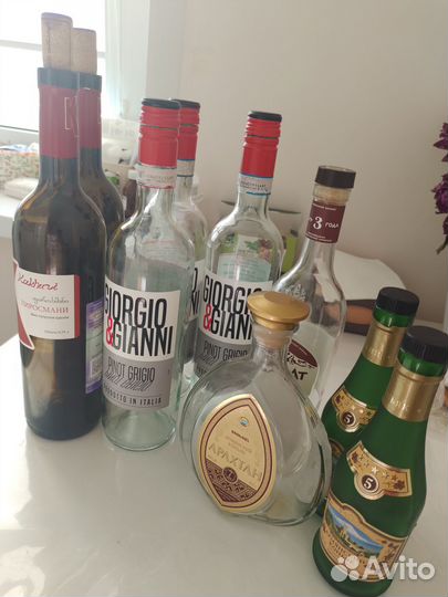 Бутылки из под вина, коньяка, коктейлей